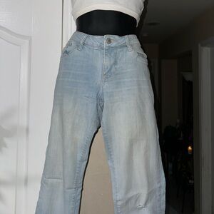 Women’s Light Wash Denim